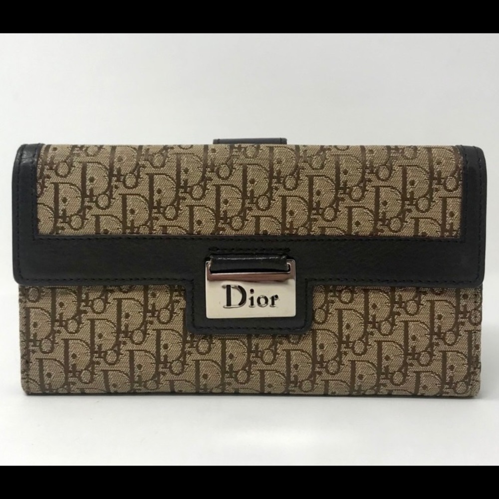 Christian dior wallet